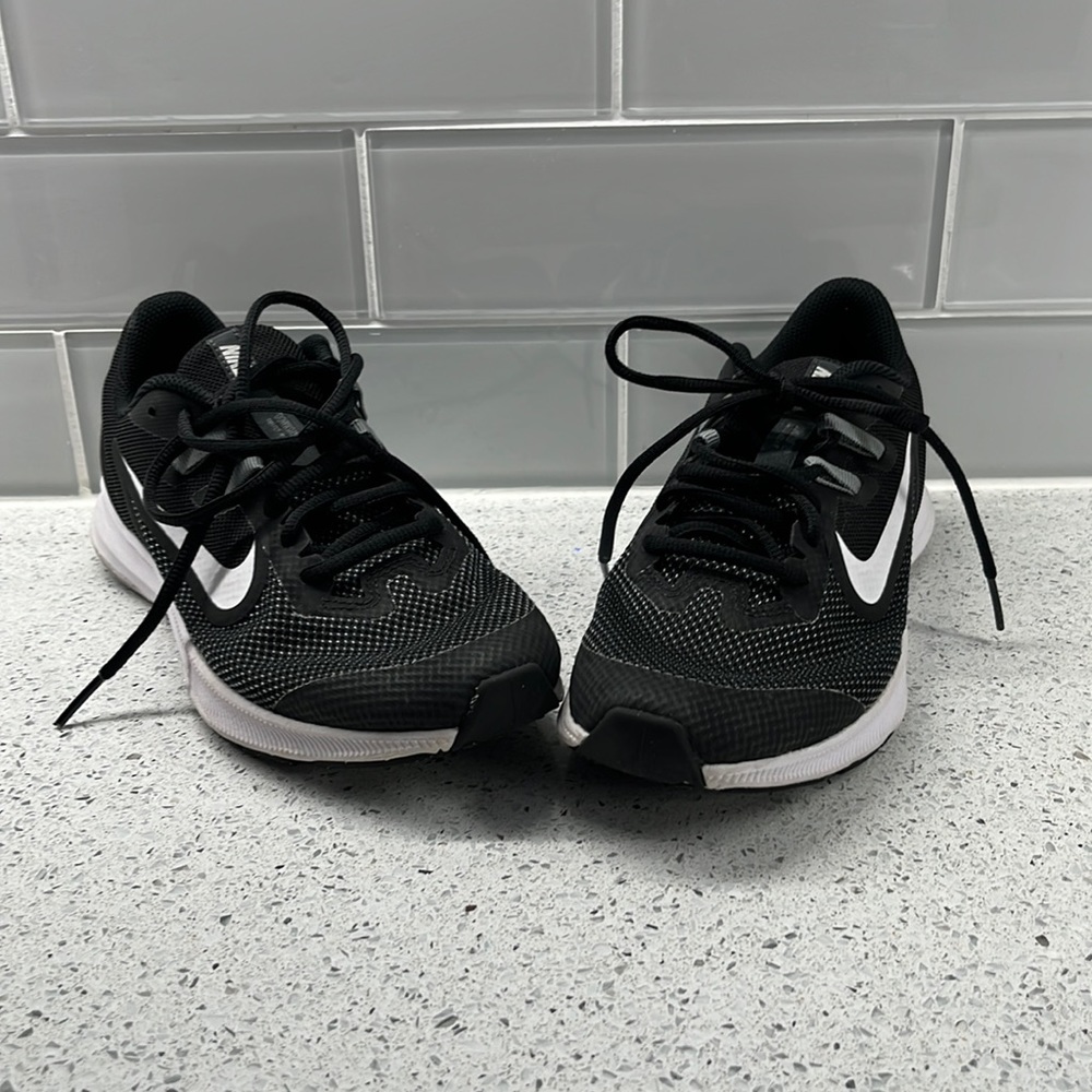 Nike tennis shoes